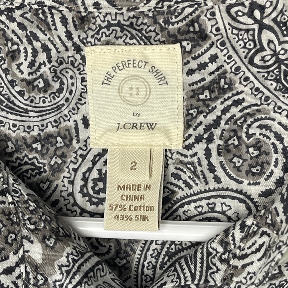 J. Crew Silk Blend The Perfect Shirt Size 2 Small Gray Paisley Button Up Women’s - Picture 2 of 7